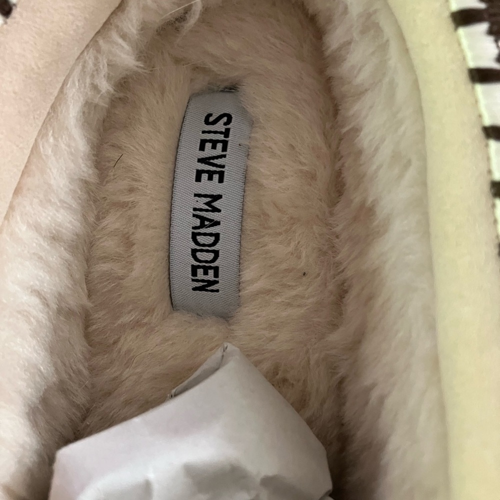Steve Madden Women's Tan Faux Shearling Mules - Picture 5 of 7